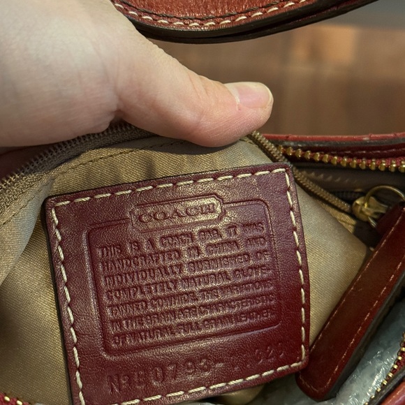 Rare Coach Burgundy Leather Shoulder Bag with Tassel - Picture 9 of 11